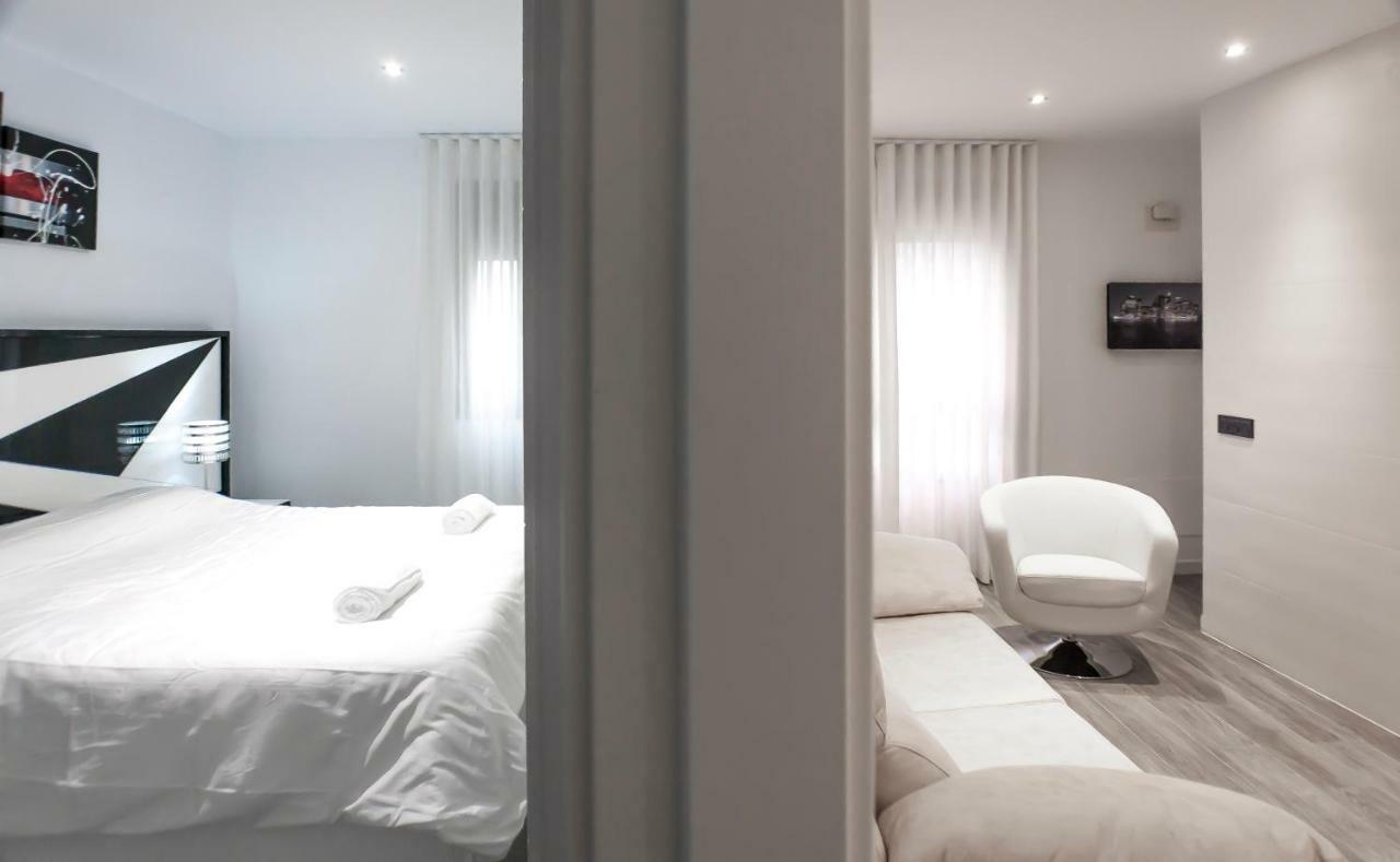 Goles Deluxe Suite By Valcambre เซบีญา ภายนอก รูปภาพ